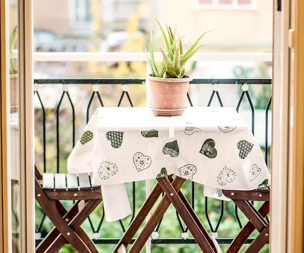Lovely In - Casetta Mattei Apartamento